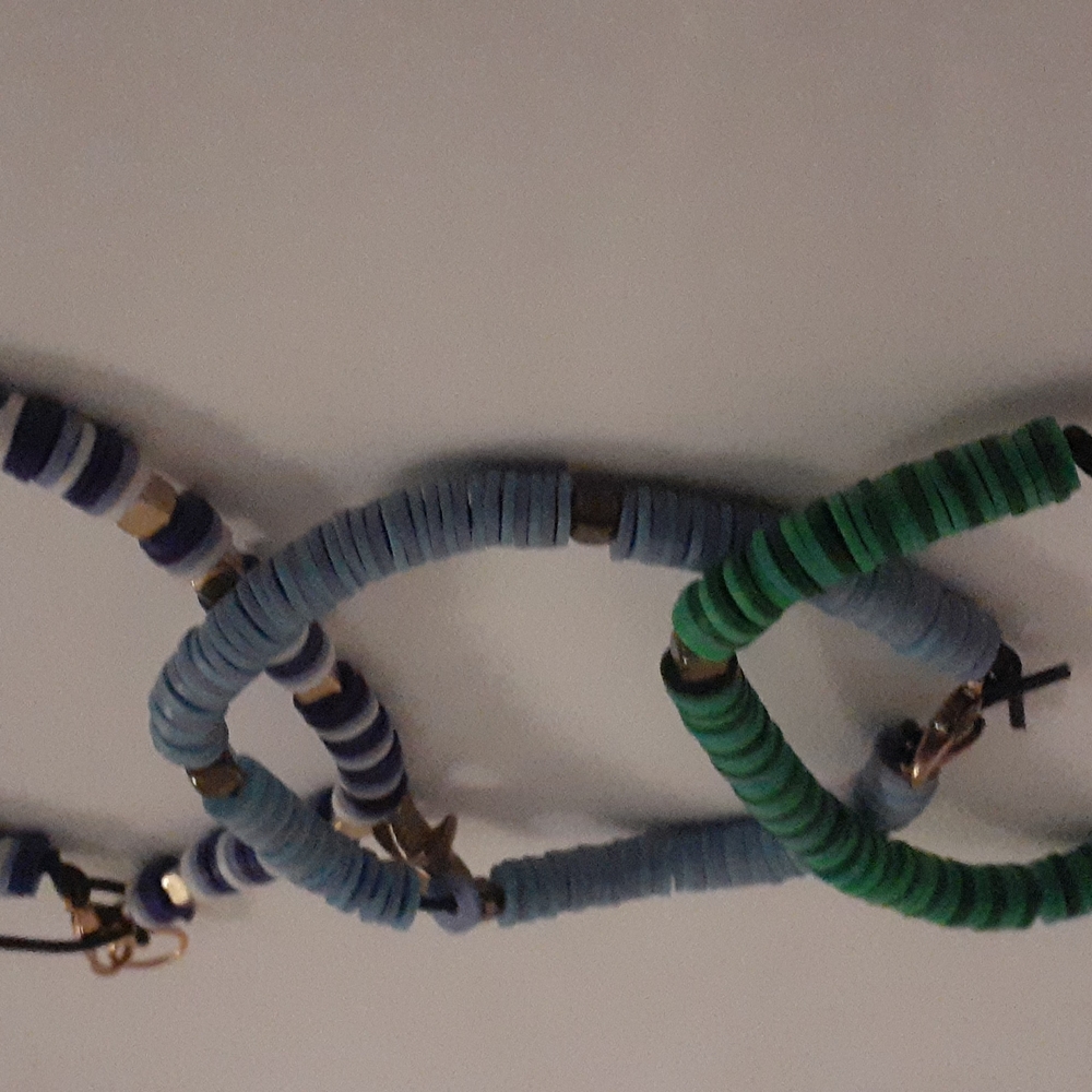 Bracelets - Picture 4 of 9
